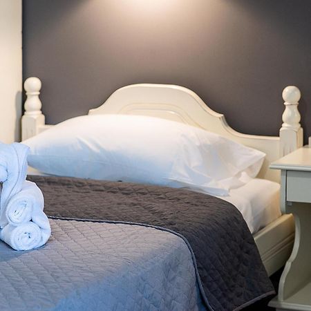 Lia Beachfront Apartments Stalós Eksteriør billede