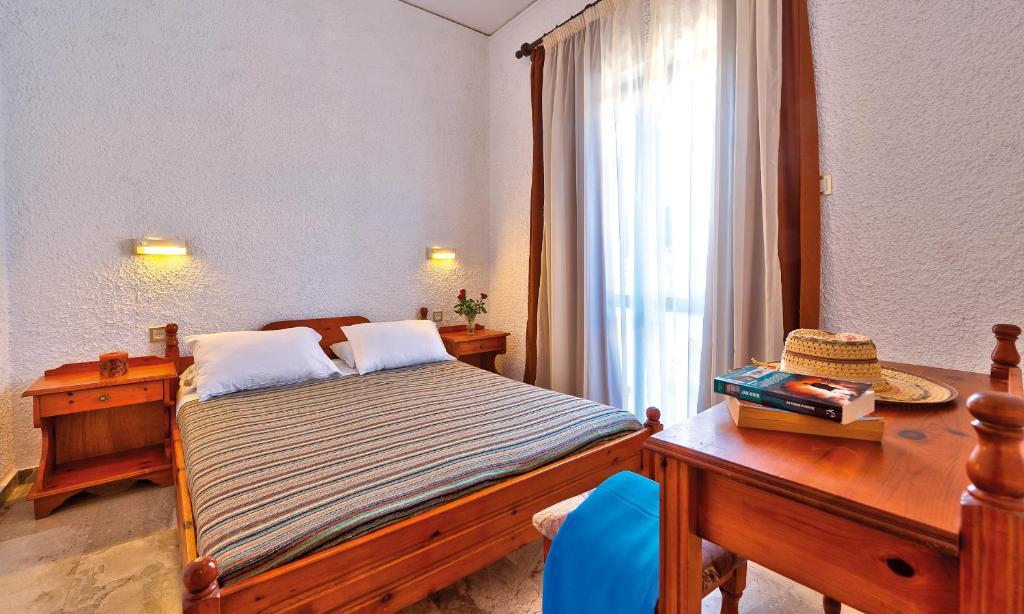 Lia Beachfront Apartments Stalós Eksteriør billede