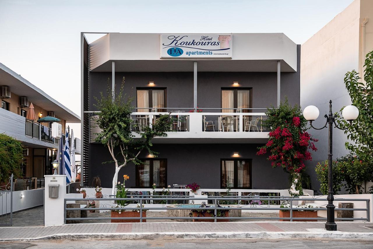 Lia Beachfront Apartments Stalós Eksteriør billede